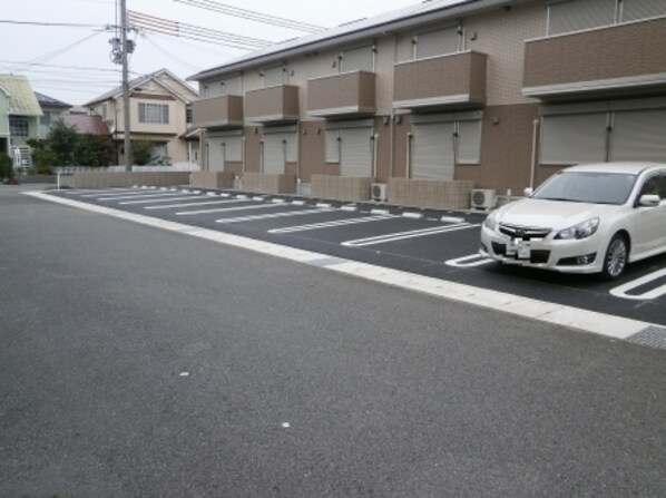 亀山駅 徒歩6分 1階の物件外観写真